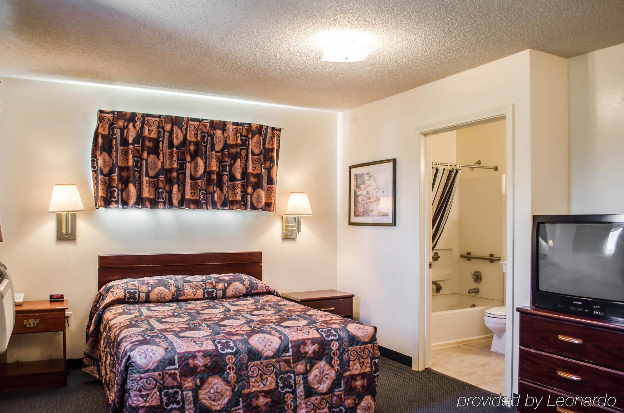 Tampa Bay Extended Stay Hotel Largo Exterior photo